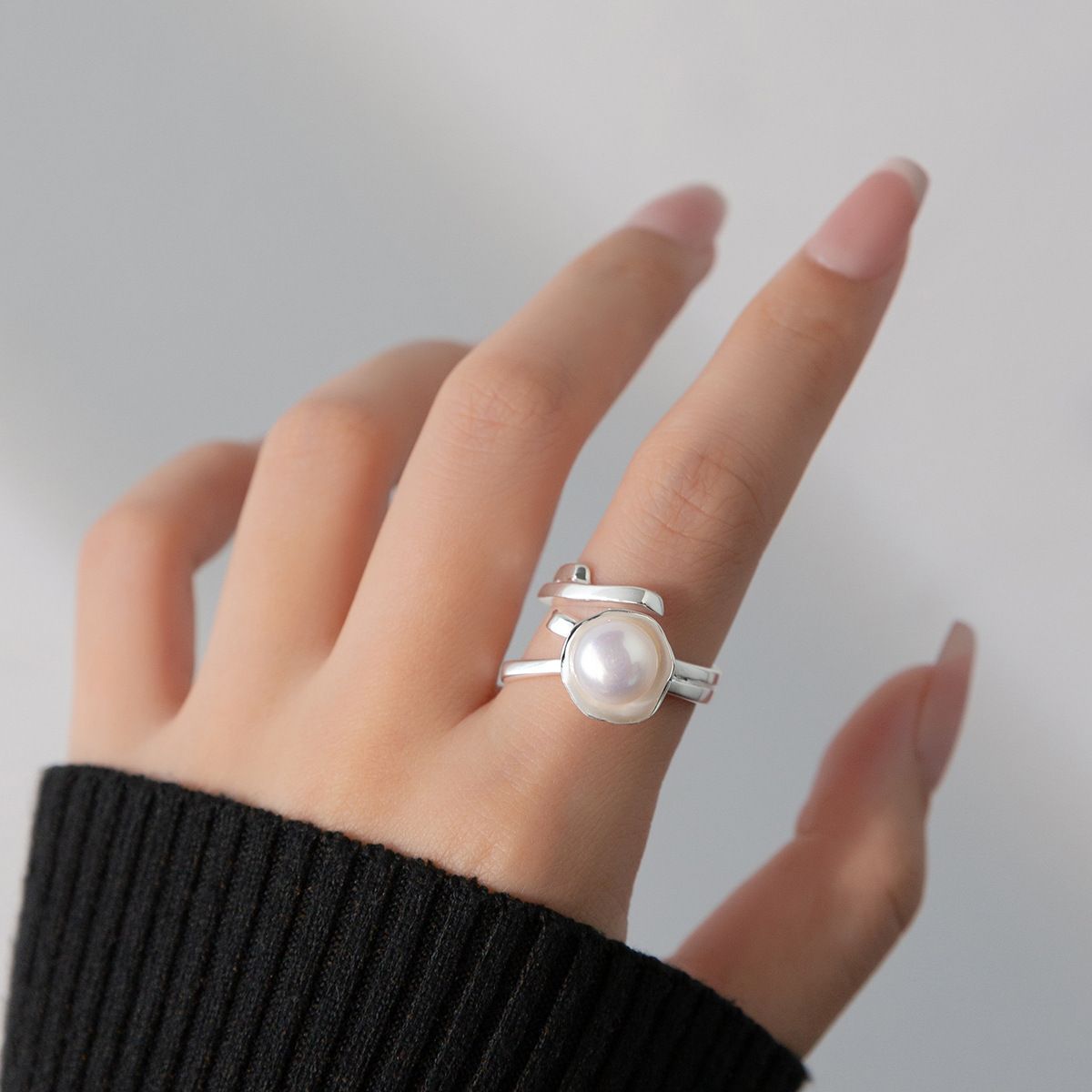 Literary Double Lines Pearl Ring Women