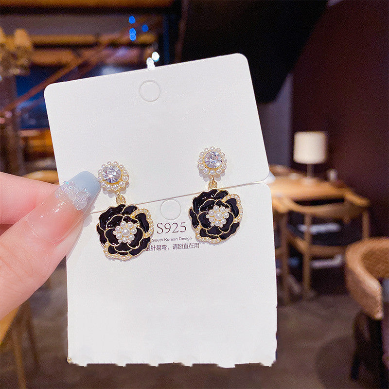 Women's Fashion Temperament Pearl Camellia Earrings