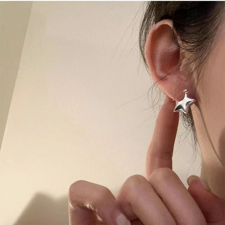 Women's Fashion Temperament Pentagram Shape Earrings