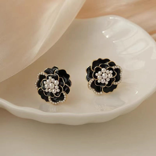 Women's Fashion Temperament Pearl Camellia Earrings