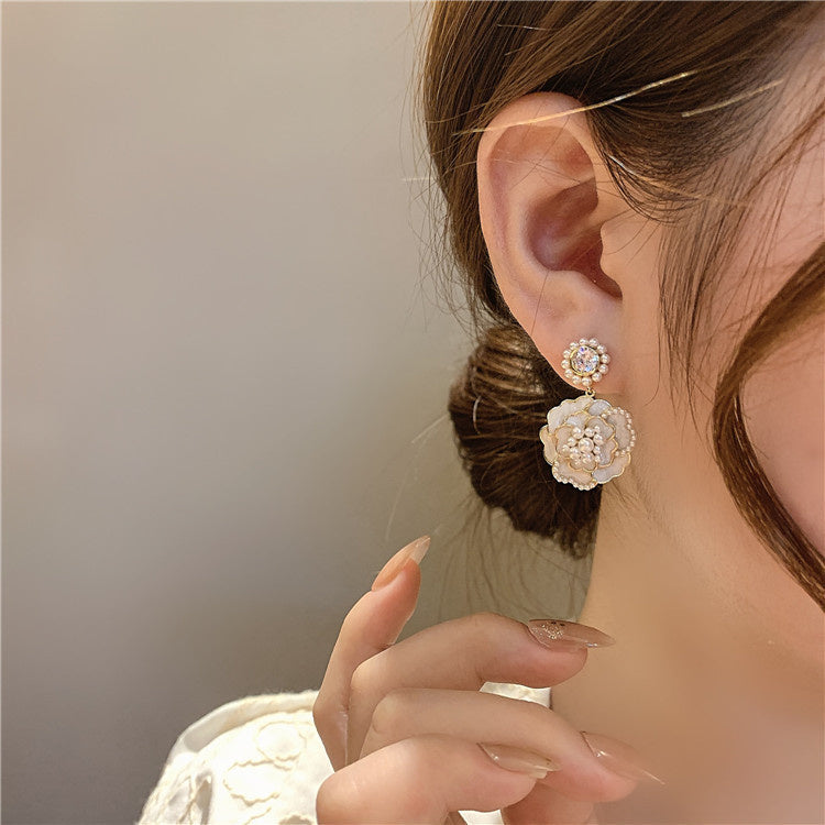 Women's Fashion Temperament Pearl Camellia Earrings