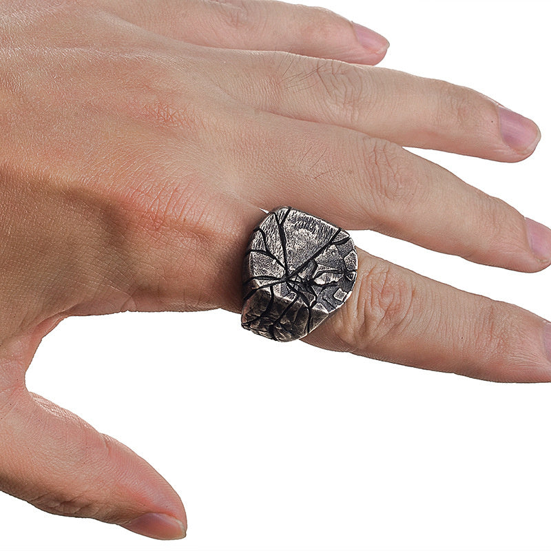 Niche Retro Hip Hop Irregular Line Ring