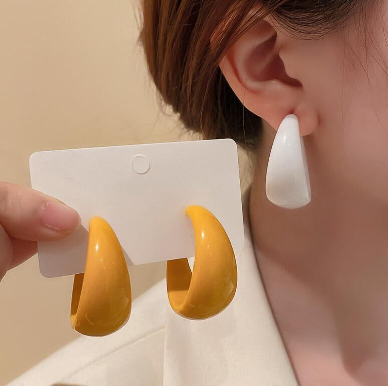 Stylish And Simple Personality Tide Earrings C- Shaped